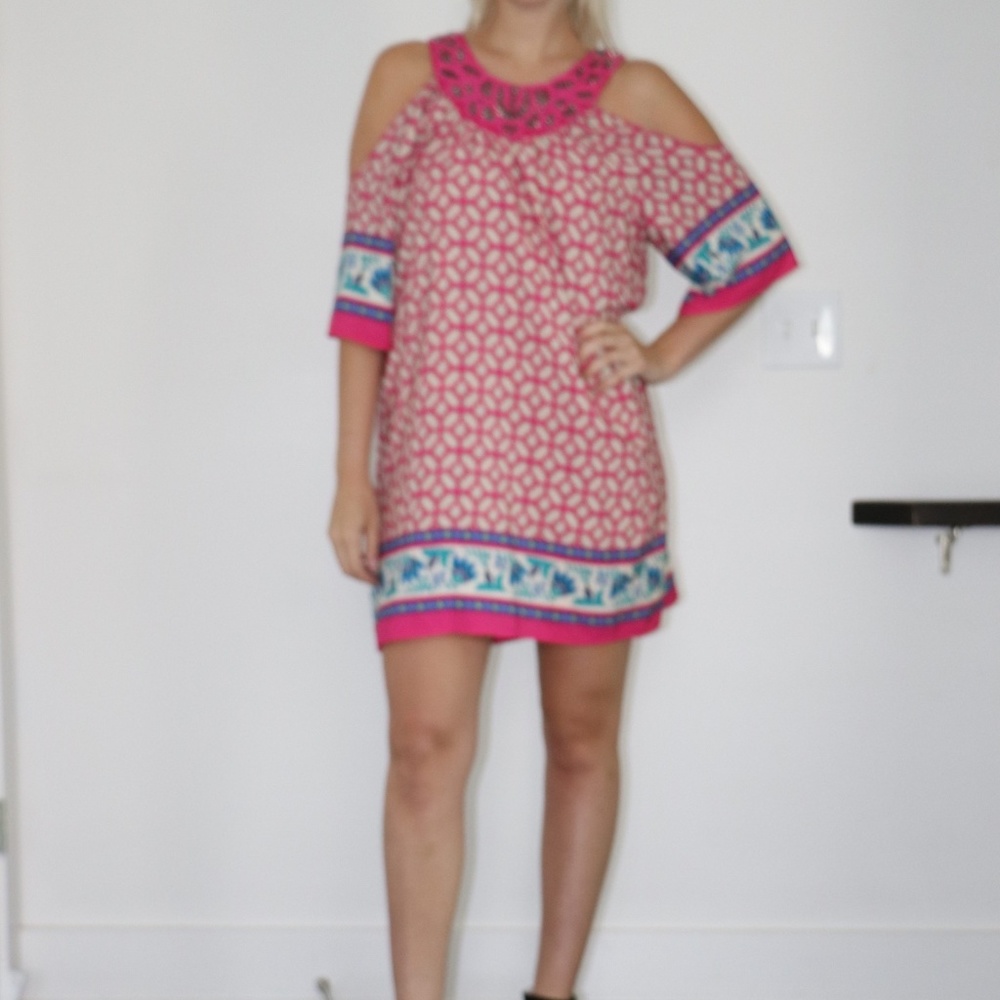 Francescas Pink Off the Shoulder Dress - Size M